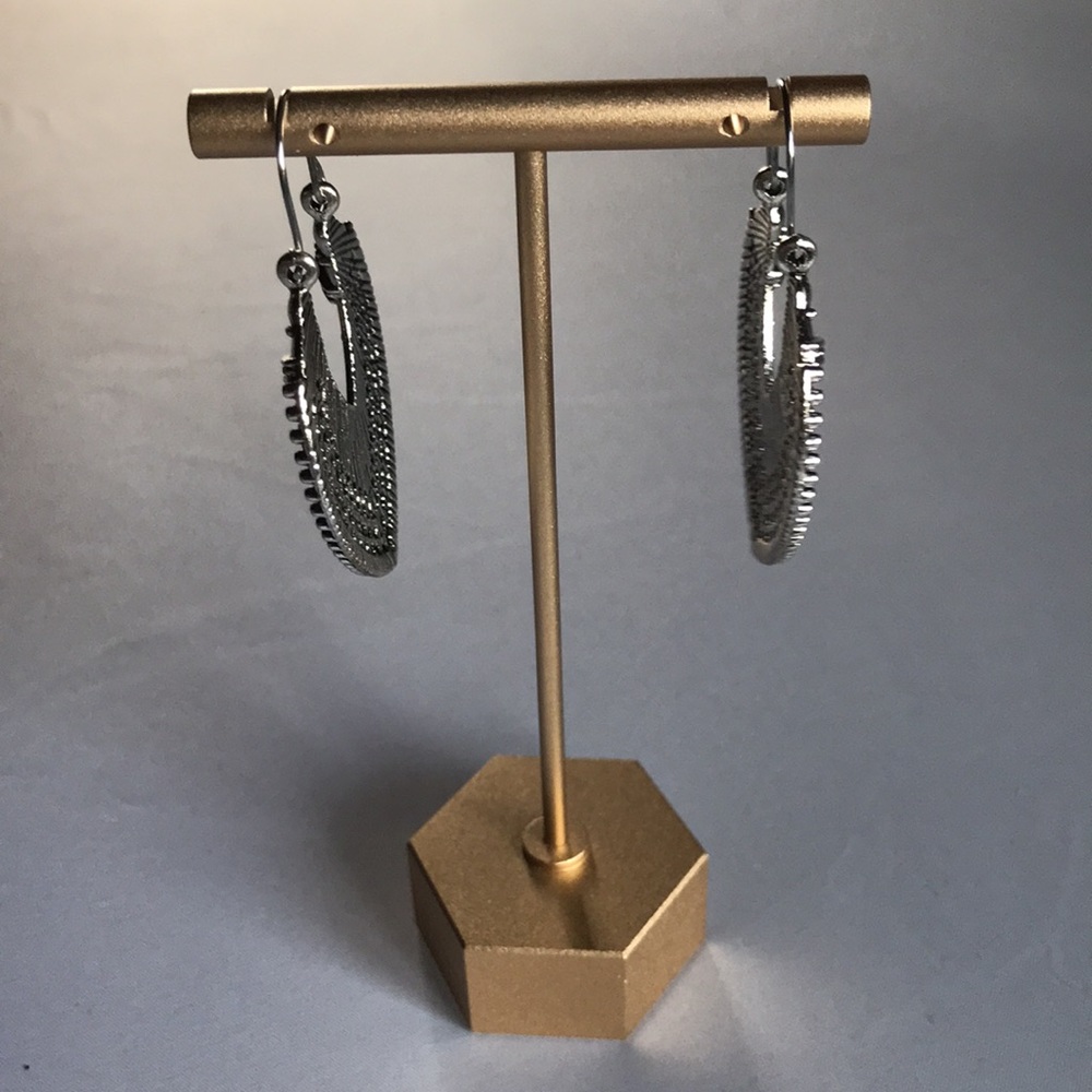 New! Drop Filigree Earrings - Picture 3 of 13